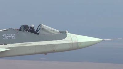 Способность российского Су-57 летать без защитного купола удивила американцев
