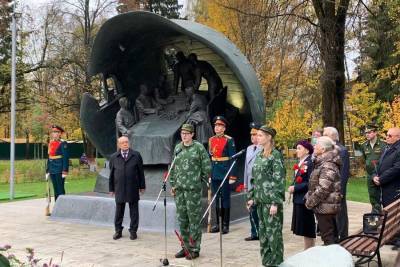 Памятный знак, посвященный заседанию штаба Западного фронта, открыли в Подмосковье