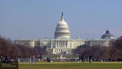 Вашингтон потратит на поддержку экономики США рекордные 1,8 трлн долларов