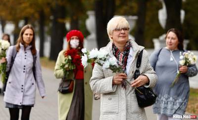 В Минске прошла очередная женская акция: «демарш» против политических репрессий — фото