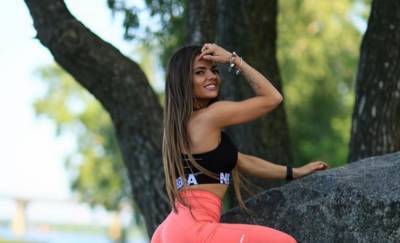 Фитнес-модель Юлия Мишура доставила максимальное удовольствие в одних бикини: на грани приличия