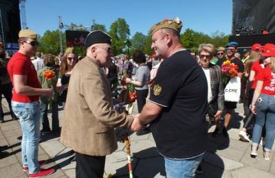 Россия предупредила Латвию о последствиях за депортацию ветерана