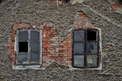 В азербайджанском Гяндже погибли пять человек при подпадании ракеты в жилой дом