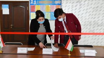 Явка на выборах в Таджикистане за первые три часа составила 20,7%
