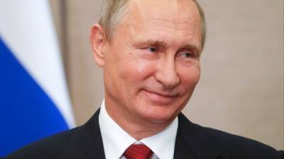 Поздравления и рабочие встречи: Как Путин провел свой 68-й день рождения?