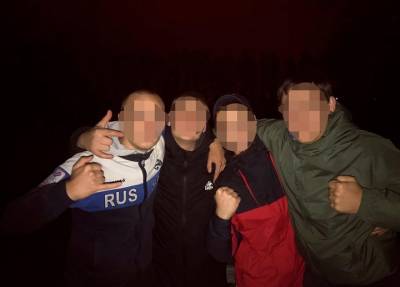 Прыгали по голове: толпа подростков забила до смерти мужчину под Санкт-Петербургом