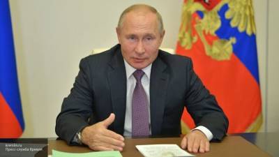 "Вот и подъехал": Путин пошутил про опоздание Жириновского