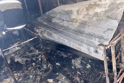 В частном доме в Сочи на пожаре сгорела женщина
