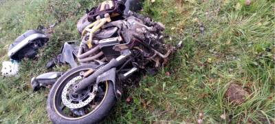 Мотоциклист из Санкт-Петербурга упал в кювет с трассы в Карелии