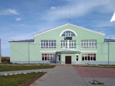 Дом культуры почти за 3,5 млн рублей отремонтировали в Дальнеконстантиновском районе
