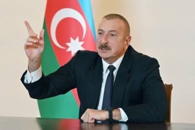 Алиев не исключил возможности переговоров с Пашиняном
