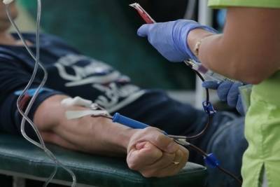 Тульские студенты-медики сдали литры донорской крови