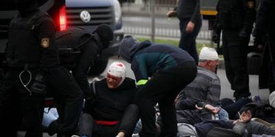 Протесты в Беларуси: в Минске снова задержания с гранатами, водомётами и дубинками