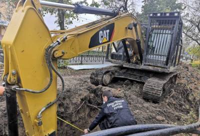 Мужчина погиб в Волхове, провалившись в строительную яму