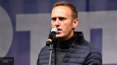Жена экс-канцлера ФРГ назвала "травлей и клеветой" интервью Навального Bild