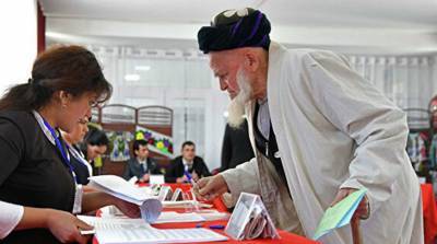 В Таджикистане завершилось голосование на выборах президента и начался подсчет голосов