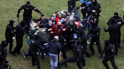 На акциях протеста в Беларуси задержаны около 300 человек