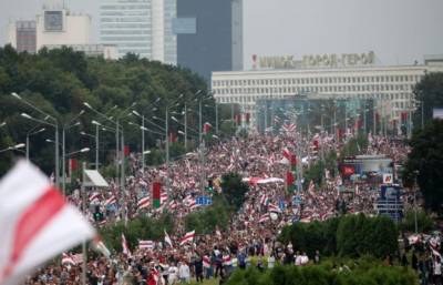 Число задержанных на протестах в Белоруссии превысило 500 человек