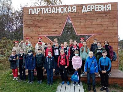 Юнармейцы и молодые казаки побывали в парке "Патриот"