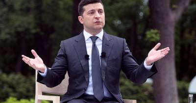 Докатился: Зеленского пристыдили за отмену выборов на востоке Украины