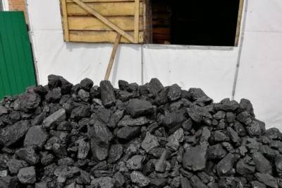 В Хабаровске заготовят 11 тысяч тонн угля для домов с печным отоплением
