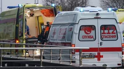 Мать с двумя детьми погибла при пожаре в жилом доме в Якутске