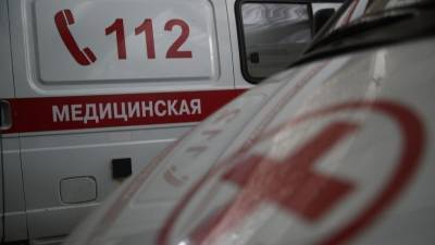 Два человека погибли в огненном ДТП в Красноярске — видео