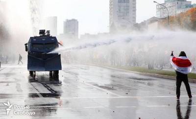 Прокурор Минска счел попытку разобрать водомет насилием по отношению к милиции