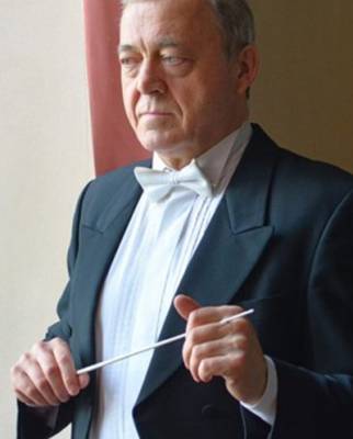 Главный дирижер Тюменского симфонического оркестра скончался от COVID-19