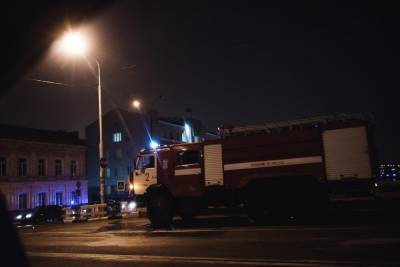 В Астрахани ночью на пожаре погиб человек