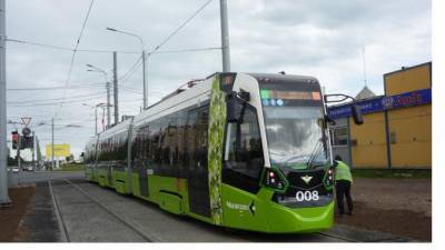 Трамвай "Чижик" отмечает годовщину своего появления в Петербурге