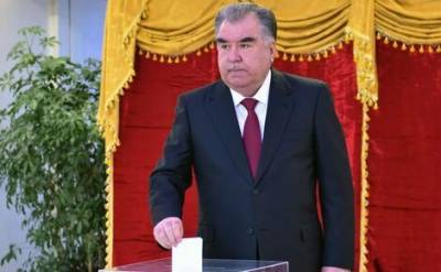 На президентских выборах в Таджикистане победил Эмомали Рахмон