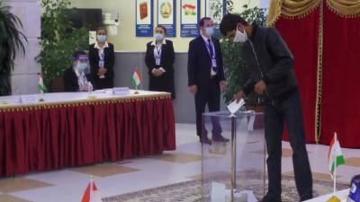 В Душанбе в день объявления итогов выборов усилили меры безопасности