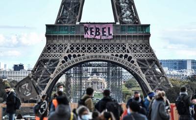 Der Spiegel (Германия): экорадикалы захватили Эйфелеву башню