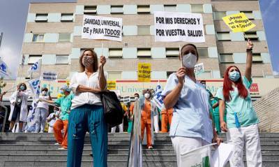 Медики из разных стран мира выходят на протесты из-за плохих условий работы в период пандемии