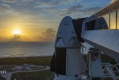 SpaceX и NASA откладывают запуск Crew-1