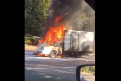 В Сочи на дороге сгорел грузовик с арбузами