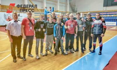 Свердловские боксеры выиграли серебро в общекомандном зачете Чемпионата УрФО