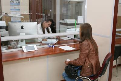 Петербурженки смогут получить выплату на ребенка через МФЦ