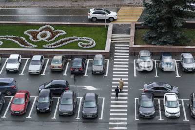 Продлили льготный режим работы казанских парковок