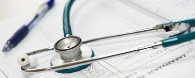 Почти 700 медиков Саратовской области получили страховые выплаты