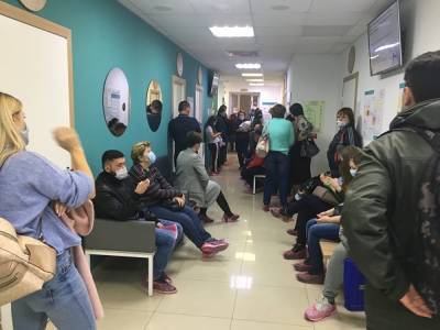 В Челябинске частная поликлиника, работающая по ОМС, отменила плановый прием терапевтов