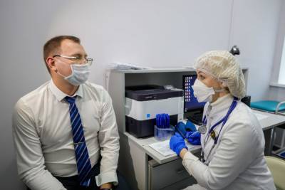 В Волгоградской области начали вакцинацию от коронавируса