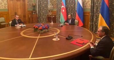 Мария Захарова раскрыла детали трехсторонних переговоров по Карабаху