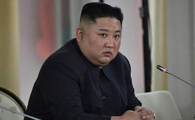 Ким Чен Ын пустил слезу во время выступления перед народом