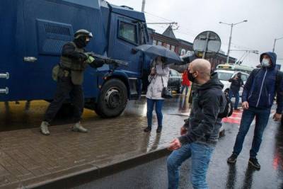 В Белоруссии против протестующих могут применить боевое оружие