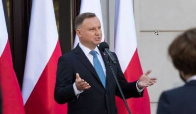 Kresy.pl: президент Польши уважил солдат Украины бандеровским приветствием
