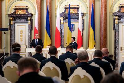 Зеленский заявил о невозможности поссорить Украину и Польшу