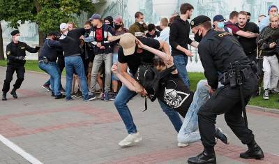 В МВД Белоруссии пригрозили применением боевого оружия против демонстрантов