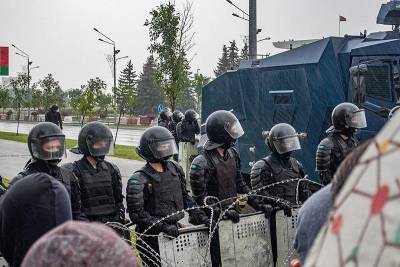 В МВД Беларуси допустили использование боевого оружия против митингующих